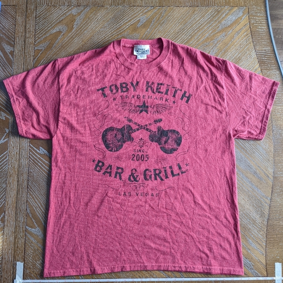 Toby Keith's I <3 This Bar T - Picture 2 of 5